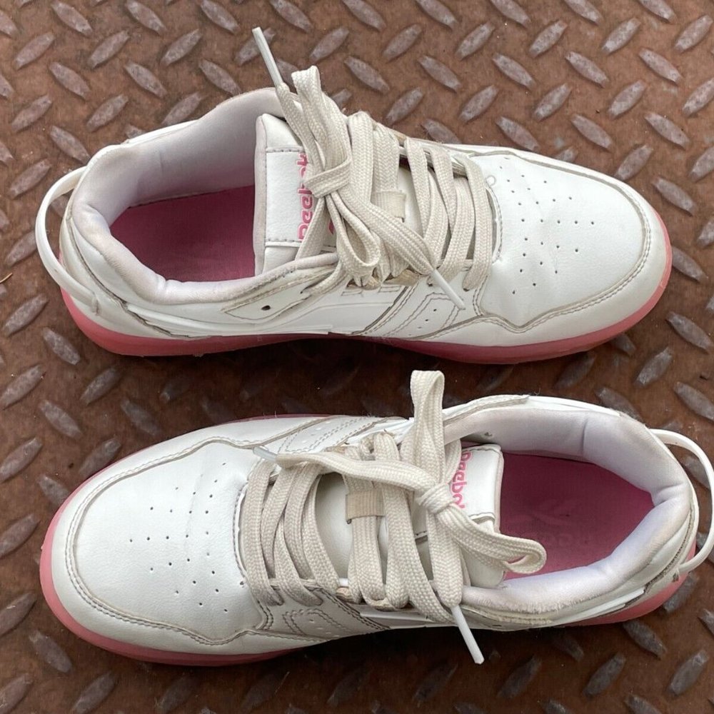 Reebok Girl Youth Sneaker Lace Up Sport Shoes Size 4US 35EU - Picture 6 of 10